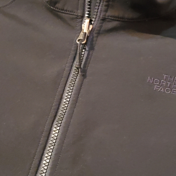 North face jacket - Picture 2 of 4